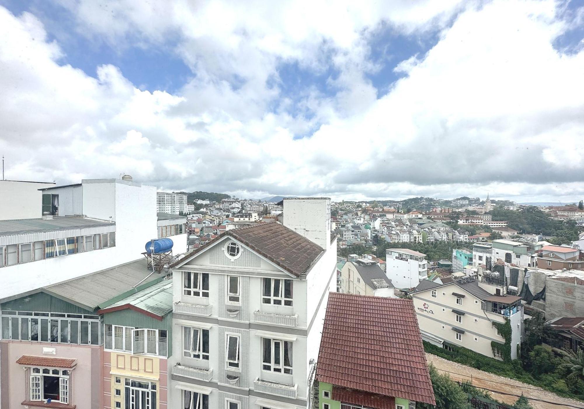 Oyo 1196 Le Vu Hotel Dalat Luaran gambar